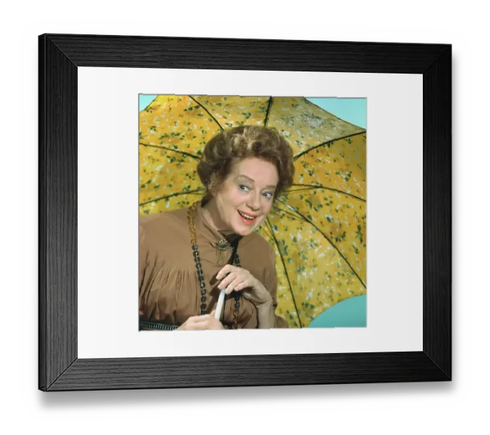 Framed Print : Portrait of Elsa Lanchester Framed Print : Portrait of Elsa Lanchester