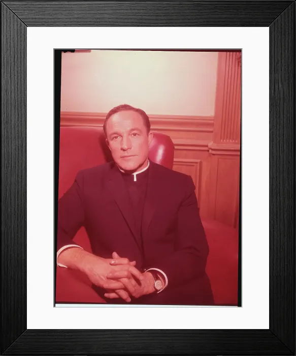 Framed Print : Portrait of Gene Kelly Framed Print : Portrait of Gene Kelly