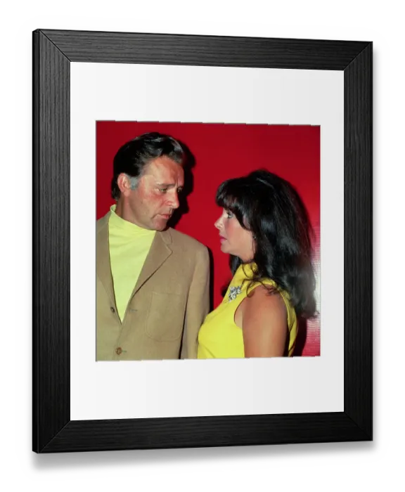 Framed Print : Richard Burton and Elizabeth Taylor Framed Print : Richard Burton and Elizabeth Taylor