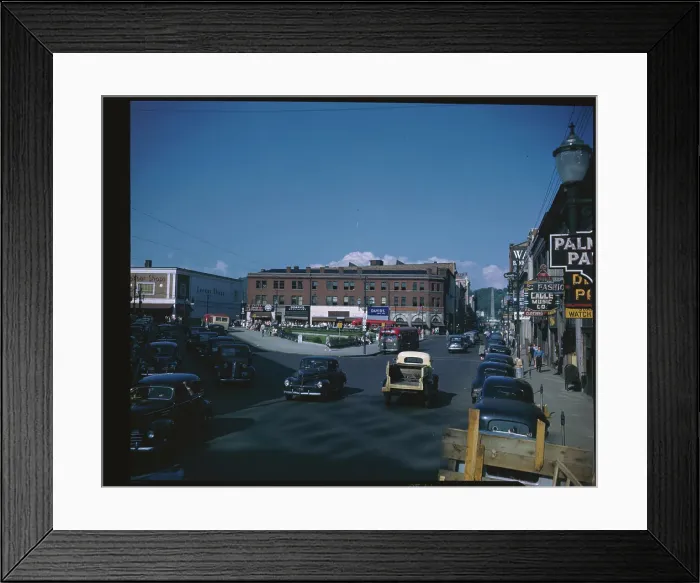 Framed Print : Britchard Square Framed Print : Britchard Square