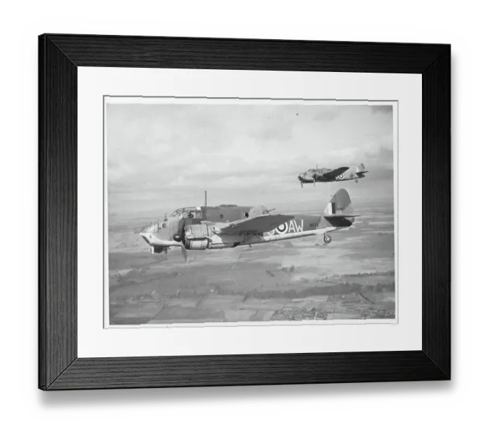 Framed Print : Planes Flying in Close Formation Framed Print : Planes Flying in Close Formation