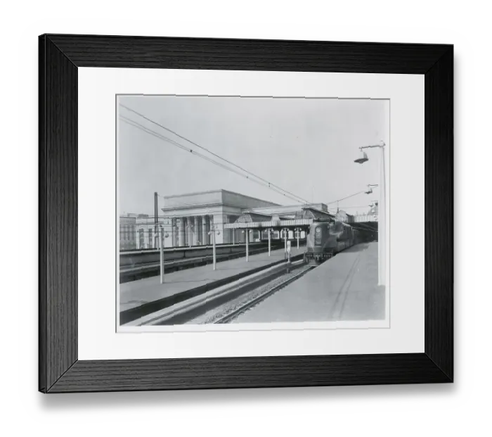 Framed Print : Incoming Train on the Pennsylvania Rail Road Framed Print : Incoming Train on the Pennsylvania Rail Road