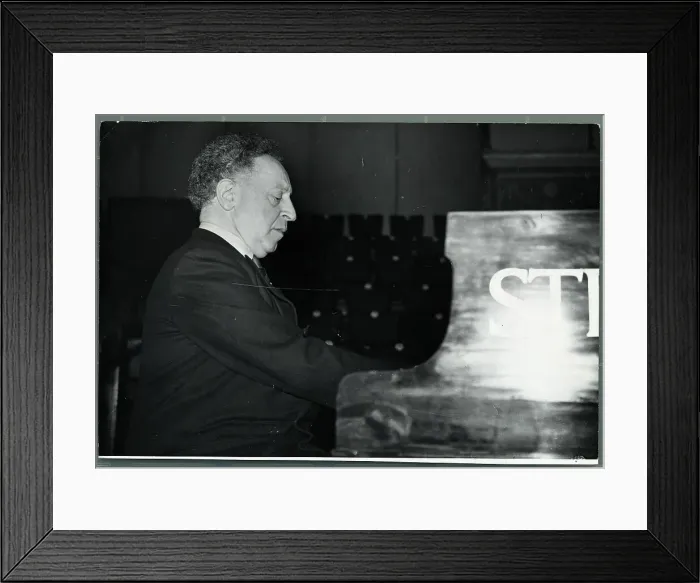 Framed Print : Portrait of Pianist Arthur Rubinstein at Work Framed Print : Portrait of Pianist Arthur Rubinstein at Work