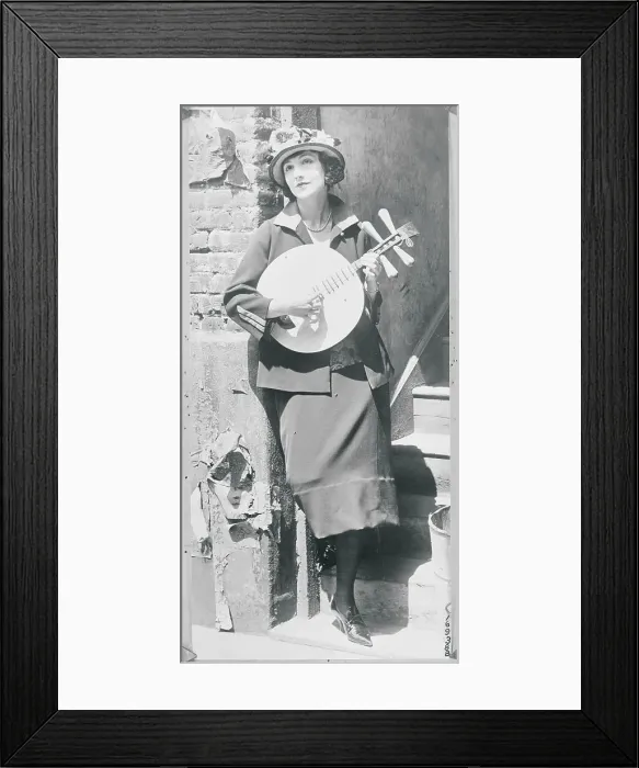 Framed Print : Woman Playing YuteKim Framed Print : Woman Playing YuteKim
