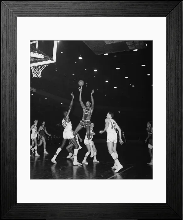 Framed Print : Chamberlain Scores Record Breaking Basket Framed Print : Chamberlain Scores Record Breaking Basket