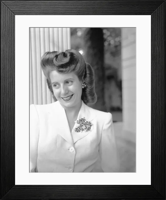 Framed Print : Portrait of Maria Eva Duerte Peron Framed Print : Portrait of Maria Eva Duerte Peron