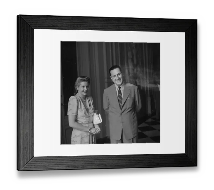 Framed Print : Juan Domingo Peron With Wife Evita Framed Print : Juan Domingo Peron With Wife Evita