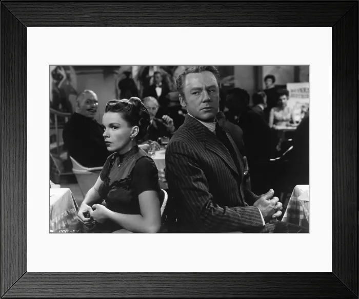 Framed Print : Judy Garland & Van Johnson In Film Still Framed Print : Judy Garland & Van Johnson In Film Still