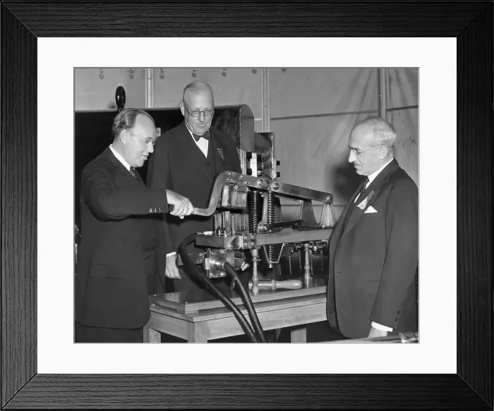 Framed Print : Consolidated Execs Turn On Dynamo Worlds Framed Print : Consolidated Execs Turn On Dynamo Worlds