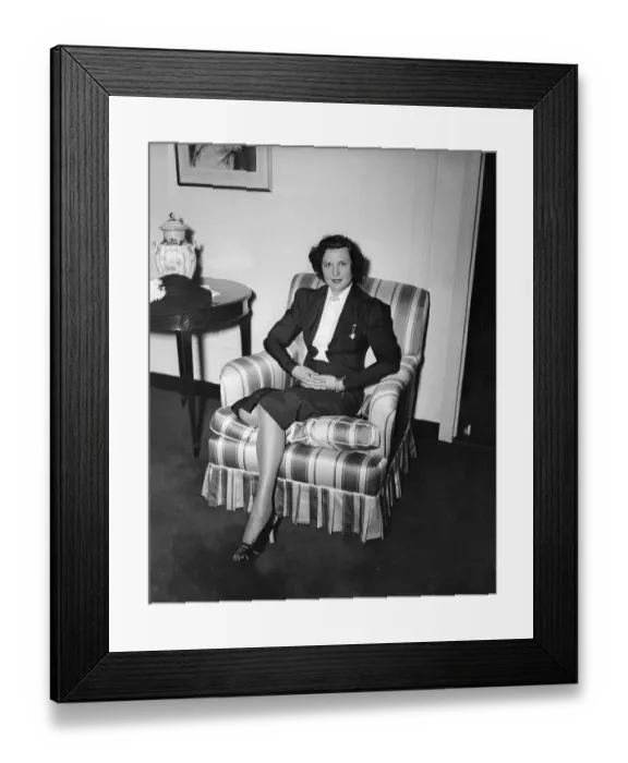 Framed Print : Portrait of Lita Grey Chaplin Framed Print : Portrait of Lita Grey Chaplin