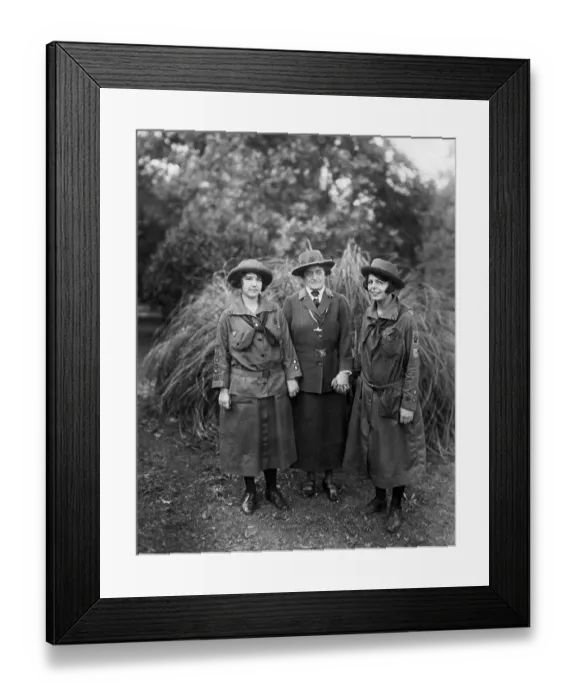 Framed Print : Juliette Gordon Low with Two Girlscouts Framed Print : Juliette Gordon Low with Two Girlscouts