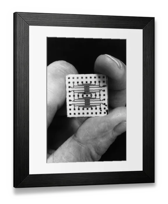 Framed Print : Ceramic Subtrate Wires Framed Print : Ceramic Subtrate Wires