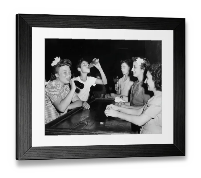 Framed Print : Group Of Teenagers Enjoy Sodas Framed Print : Group Of Teenagers Enjoy Sodas