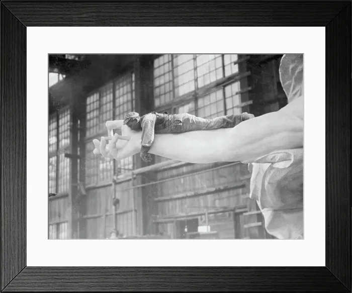 Framed Print : Statuary At Grand Central Station Framed Print : Statuary At Grand Central Station