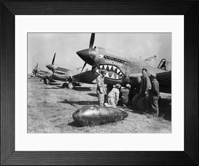 Framed Print : Chinese Crewmen Of The Flying Tigers