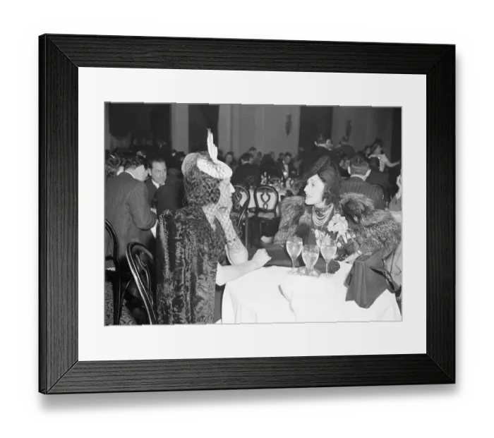 Framed Print : Notables Dining Framed Print : Notables Dining