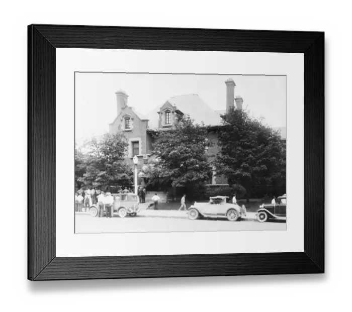 Framed Print : Courthouse in Maroin Indiana Framed Print : Courthouse in Maroin Indiana
