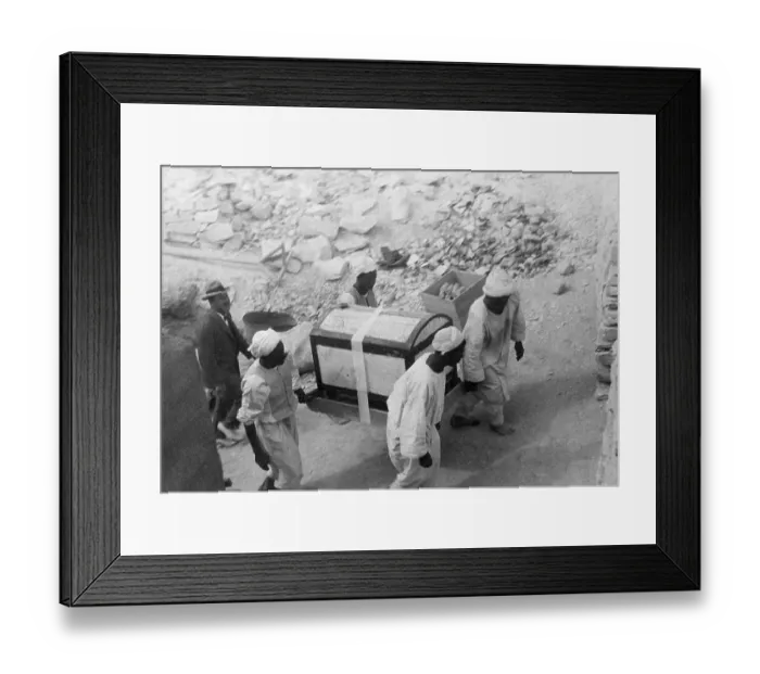 Framed Print : Excavators Removing Objects from King Tut Tomb Framed Print : Excavators Removing Objects from King Tut Tomb