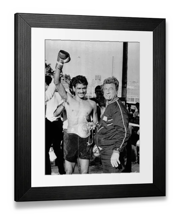 Framed Print : Alexis Arguello Standing with Trainer Framed Print : Alexis Arguello Standing with Trainer