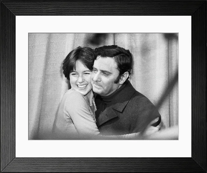 Framed Print : Dorothy Hamill Hugging Her Coach Framed Print : Dorothy Hamill Hugging Her Coach