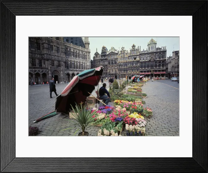 Framed Print : Flowers Selling on the Street Framed Print : Flowers Selling on the Street