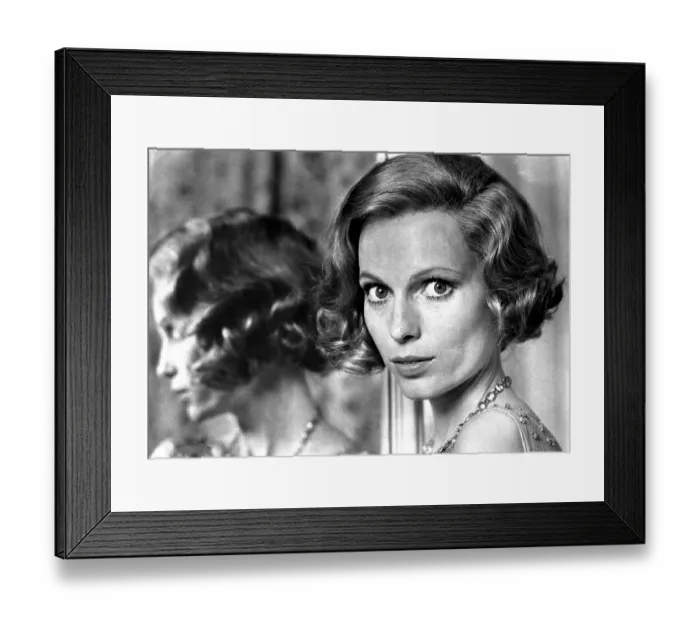 Framed Print : Mia Farrow As Daisy Buchanan In Gatsby Framed Print : Mia Farrow As Daisy Buchanan In Gatsby