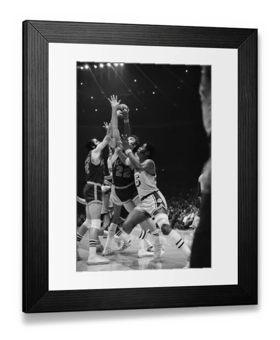 Framed Print : Knicks and Lakers Fighting for the Ball Framed Print : Knicks and Lakers Fighting for the Ball