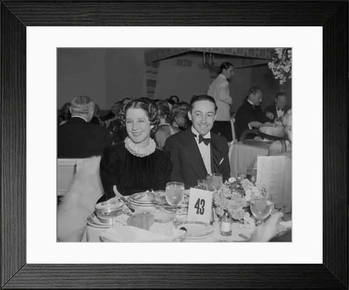Framed Print : Norma Shearer and Irving Thalberg at Banquet Framed Print : Norma Shearer and Irving Thalberg at Banquet
