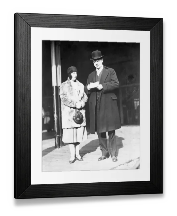 Framed Print : Wall Street Publisher and Wife Seattle a Visit Framed Print : Wall Street Publisher and Wife Seattle a Visit