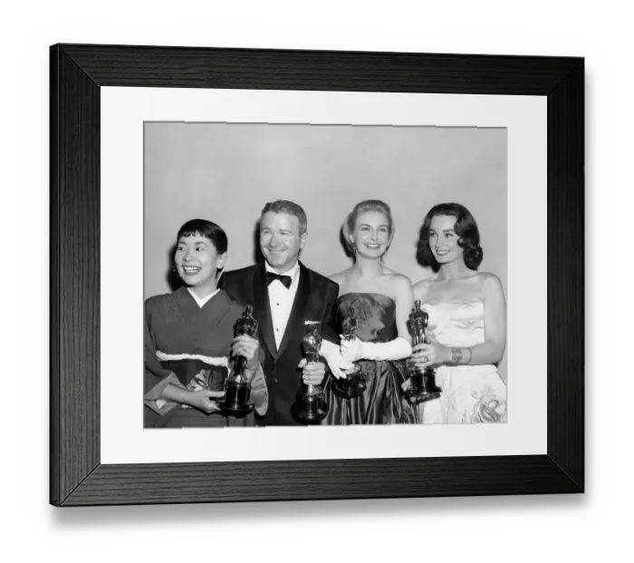 Framed Print : Joanne Woodward with Fellow Oscar Winners Framed Print : Joanne Woodward with Fellow Oscar Winners