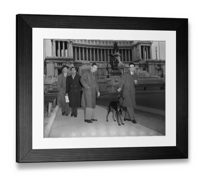 Framed Print : Lucky Luciano Walking with Doberman Pincer Framed Print : Lucky Luciano Walking with Doberman Pincer