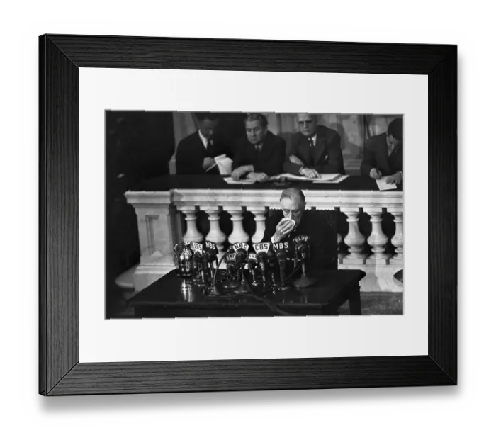 Framed Print : Pres Roosevelt Wipes Mouth / House Of Reps Framed Print : Pres Roosevelt Wipes Mouth / House Of Reps