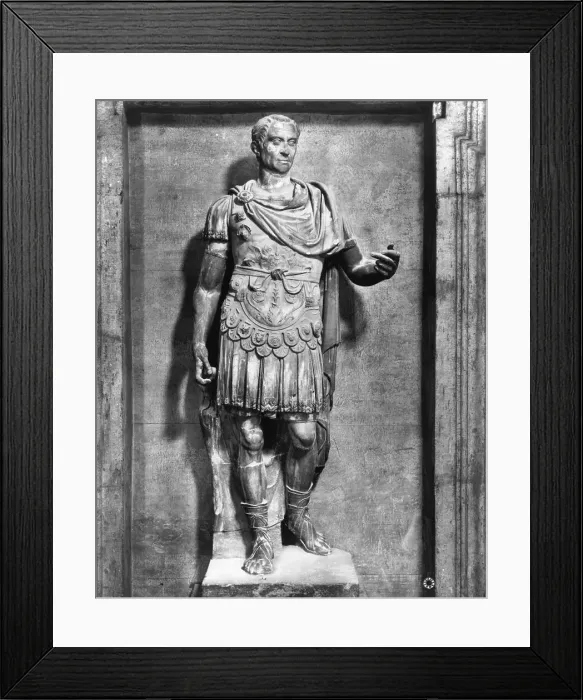 Framed Print : Statue of Julius Caesar Framed Print : Statue of Julius Caesar