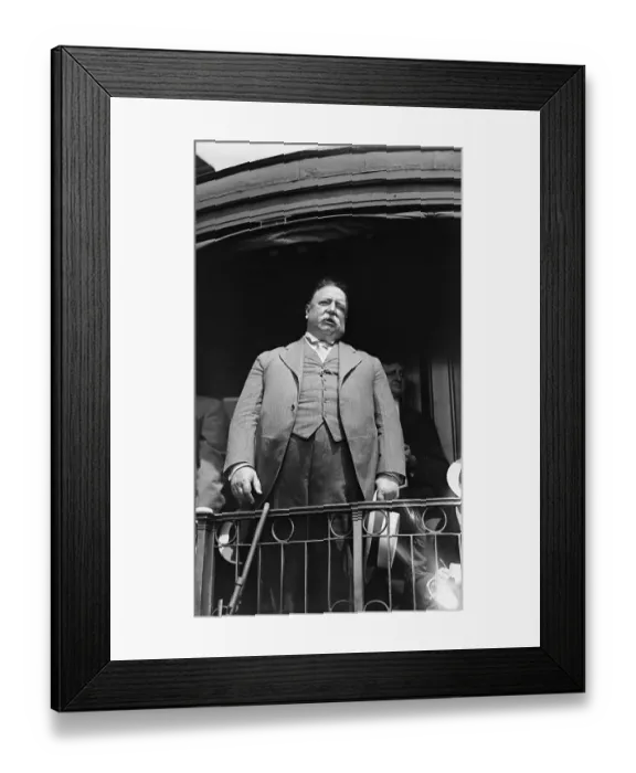 Framed Print : William Taft Campaigns From Train Car