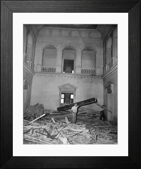 Framed Print : The Fall of the House of Vanderbilt Framed Print : The Fall of the House of Vanderbilt