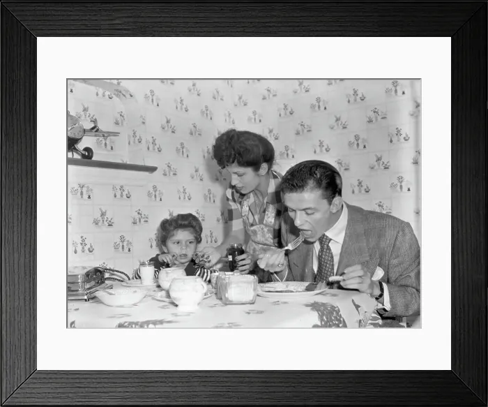 Framed Print : Frank Sinatra Wife & Daughter Eating Framed Print : Frank Sinatra Wife & Daughter Eating