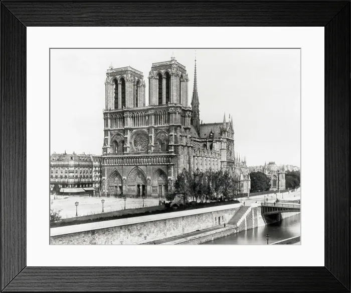 Framed Print : Notre Dame Cathedral