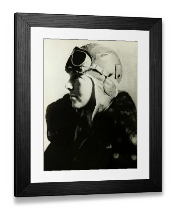 Framed Print : Pilot Amelia Earhart Framed Print : Pilot Amelia Earhart