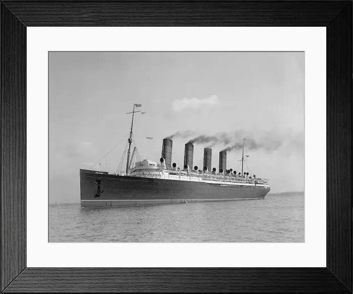 Framed Print : Mauritania Sailing on Ocean Framed Print : Mauritania Sailing on Ocean