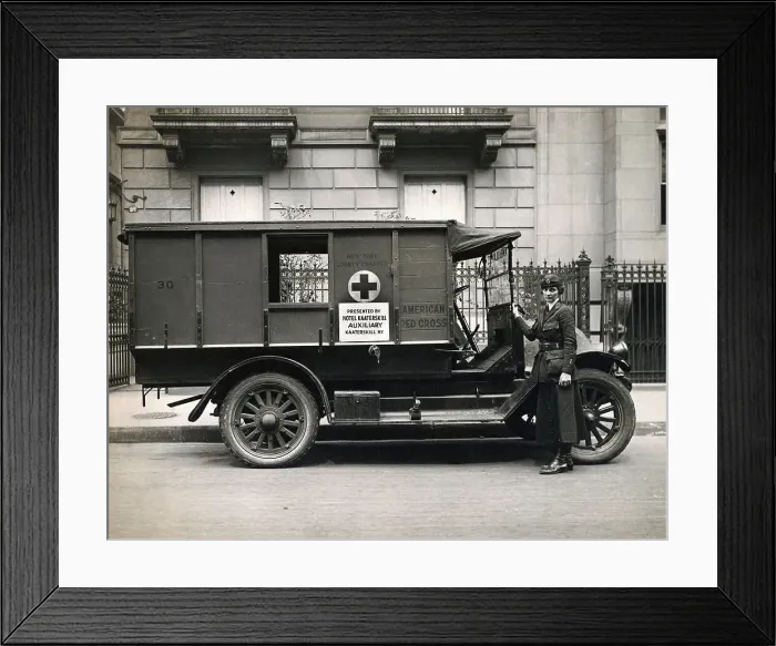 Framed Print : Red Cross Ambulance Framed Print : Red Cross Ambulance