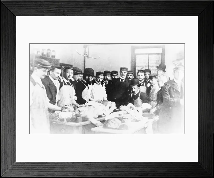 Framed Print : William Osler Giving a Seminar Framed Print : William Osler Giving a Seminar