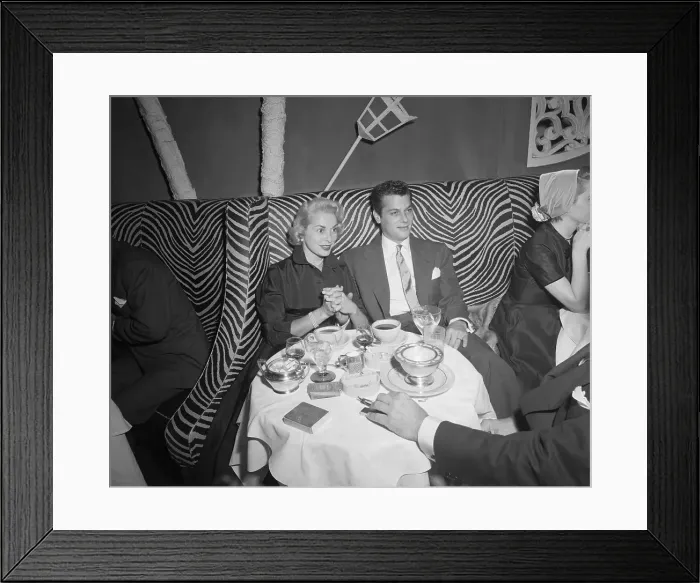 Framed Print : Tony Curtis and Janet Leigh at El Morocco Framed Print : Tony Curtis and Janet Leigh at El Morocco
