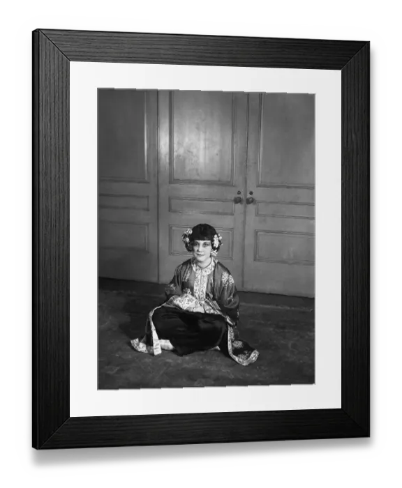 Framed Print : Studio shot of woman wearing geisha costume Framed Print : Studio shot of woman wearing geisha costume