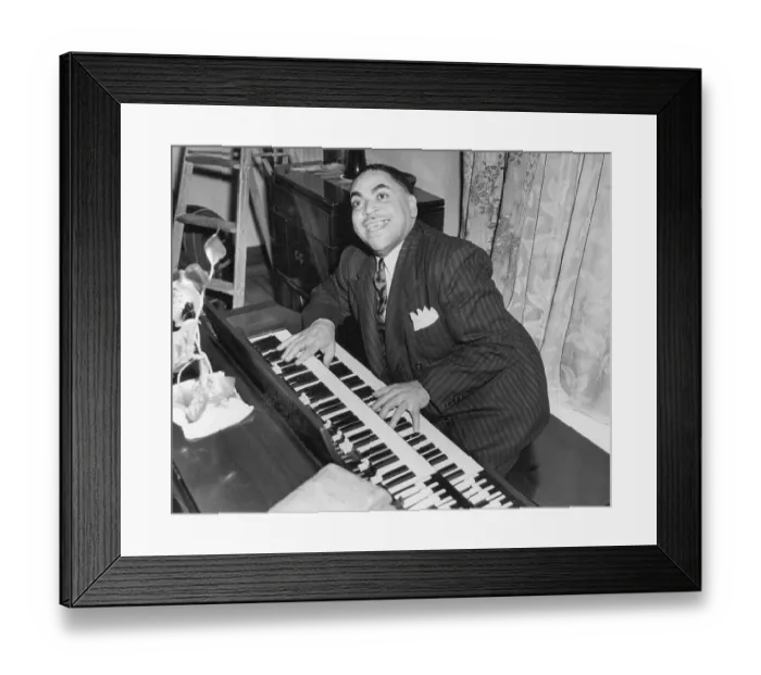 Framed Print : Jazz Pianist Fats Waller At The Organ Framed Print : Jazz Pianist Fats Waller At The Organ