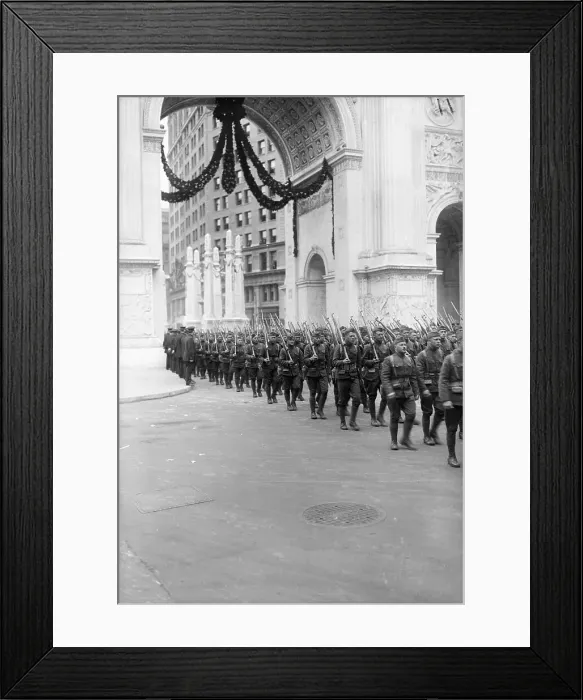 Framed Print : The 77Th Division Passing Through Arch Framed Print : The 77Th Division Passing Through Arch