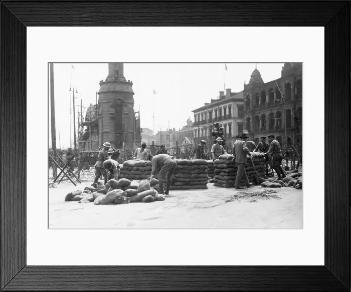 Framed Print : Troops Put Up Sandbags At Int. Settlemen Framed Print : Troops Put Up Sandbags At Int. Settlemen