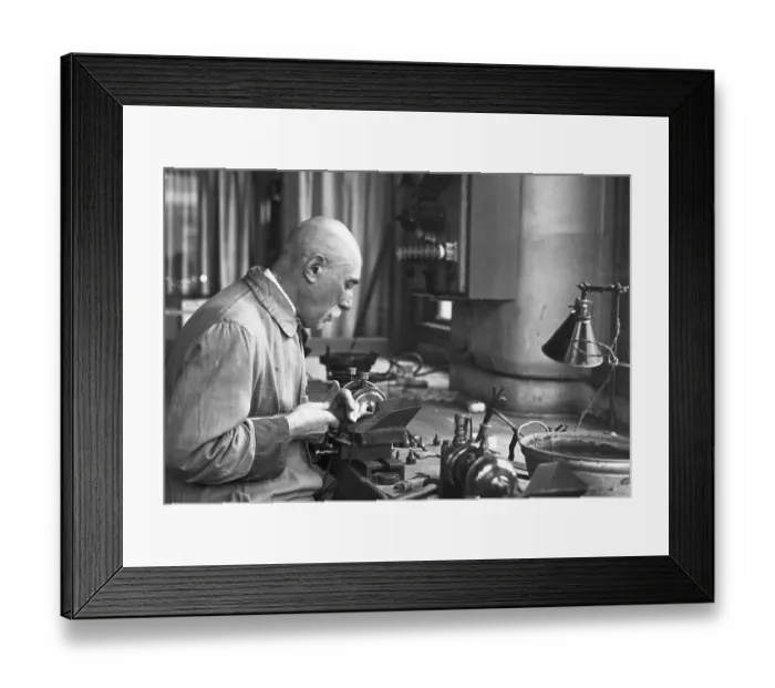 Framed Print : Man Cutting Diamonds in Shop Framed Print : Man Cutting Diamonds in Shop