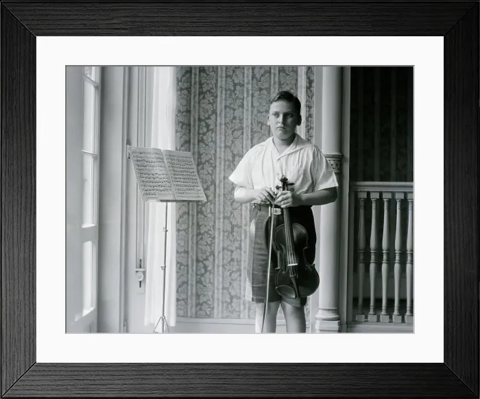 Framed Print : Yehudi Menuhin As A Boy With Music Stand Framed Print : Yehudi Menuhin As A Boy With Music Stand