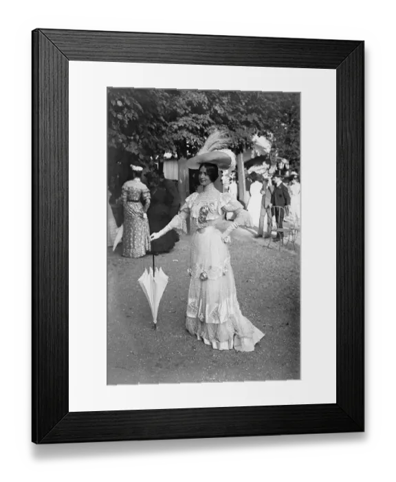 Framed Print : Mlle Cleo De Merode Mistress Leopold Framed Print : Mlle Cleo De Merode Mistress Leopold