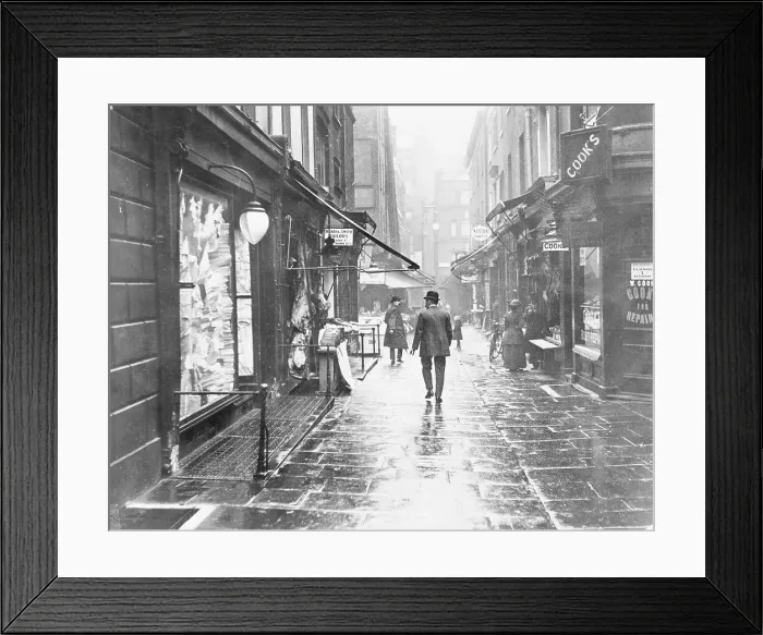 Framed Print : Street Scene In London England Framed Print : Street Scene In London England